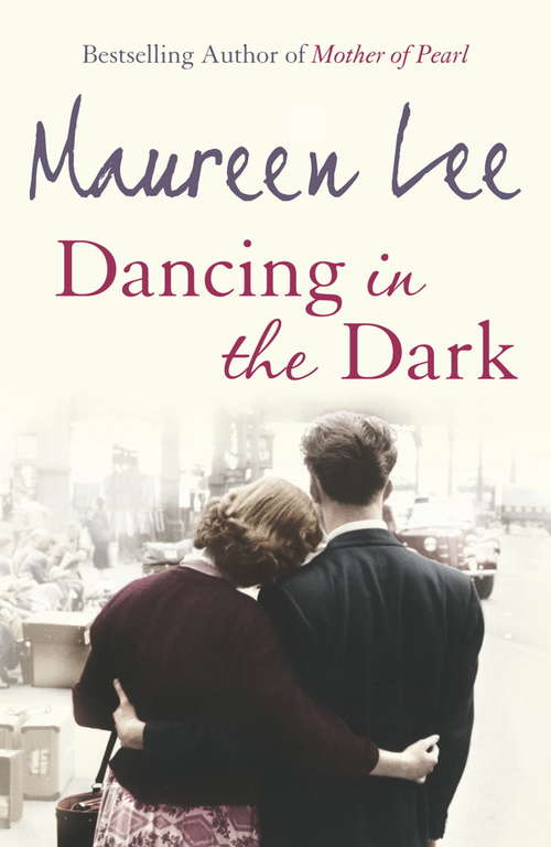 Book cover of Dancing In The Dark: "dancing In The Dark"," Laceys Of Liverpool" (2) (Paragon Softcover Large Print Bks.)