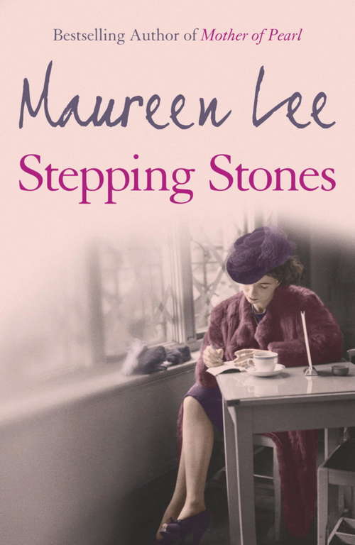 Book cover of Stepping Stones: Liverpool Sagas - Stepping Stones, Liverpool Annie, Dancing In The Dark (2) (Paragon Softcover Large Print Bks.)