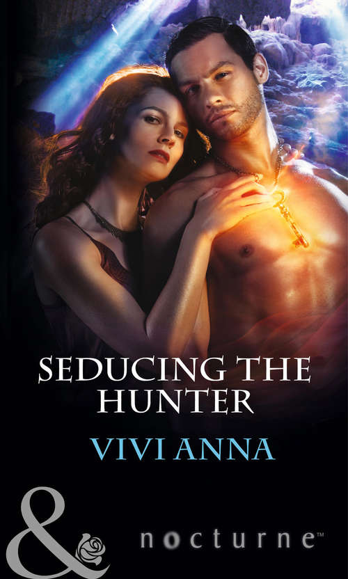 Book cover of Seducing the Hunter: Christmas In Da Conti's Bed; The Boss's Mistletoe Maneuvers; Christmas Justice; Meet Me Under The Mistletoe; Nothing To Hide; The Warrior's Winter Bride; Lone Star Survivor; Falling For Dr December; Seducing The Hunter (ePub First edition) (Mills And Boon Nocturne Ser.)