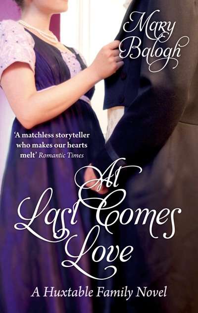 Book cover of At Last Comes Love: Number 3 in series (Huxtables #3)
