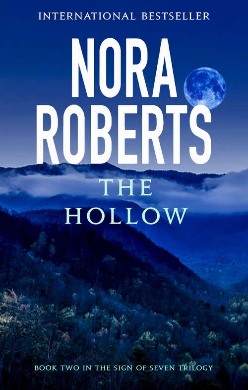 Book cover of The Hollow: Number 2 in series (Sign of Seven Trilogy: Vol. 2)